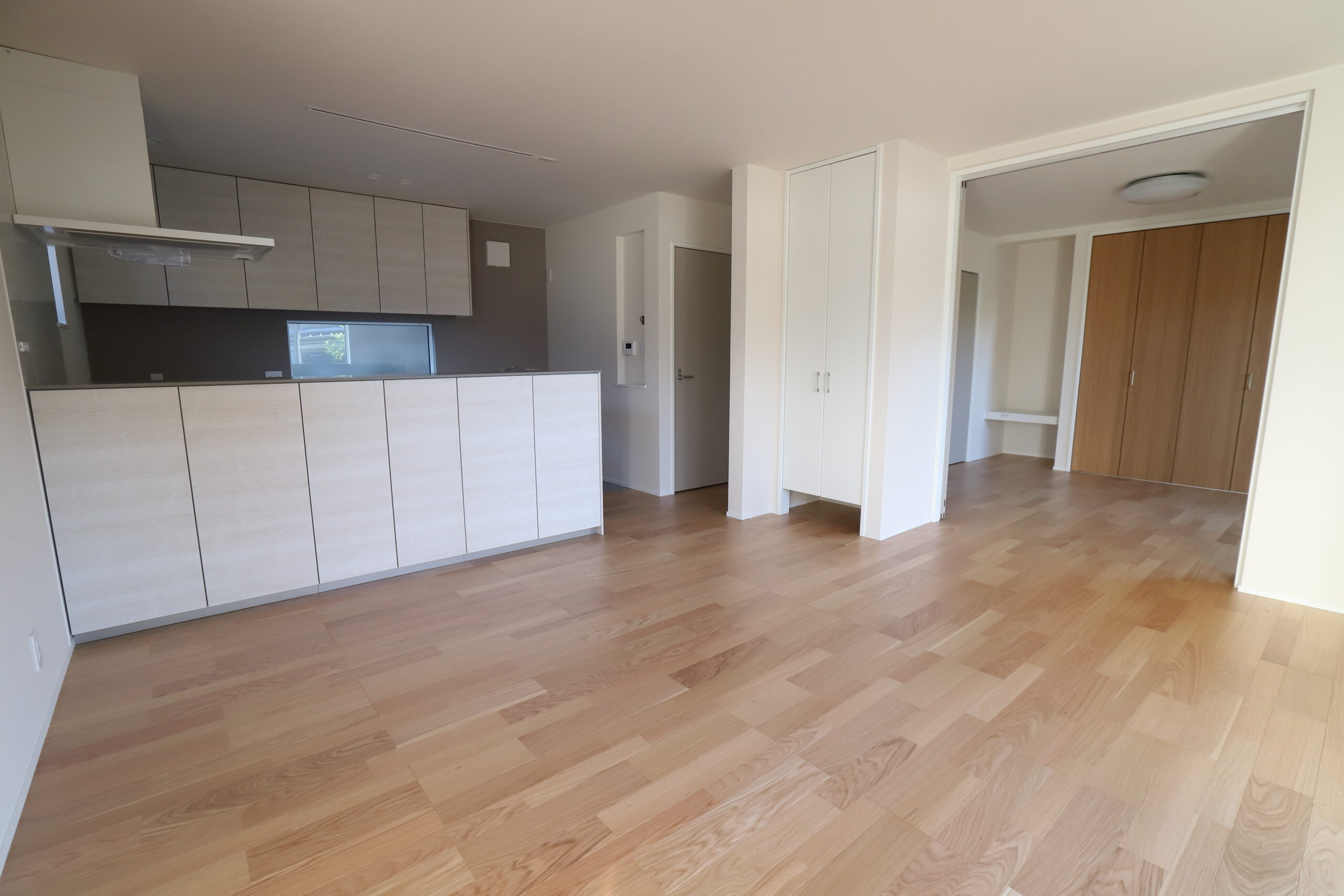 やわらかな光が満ちる、開放感のある戸建てリノベ